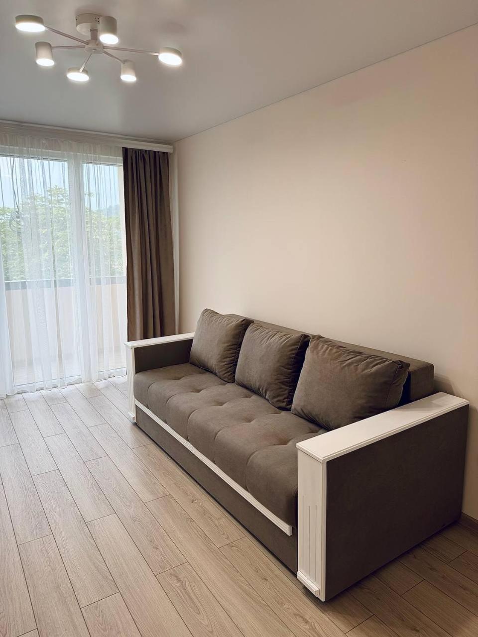 Двокімнатна Квартира На Корятовича, 2Б Berehove  Extérieur photo